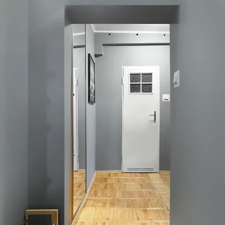 Elite Center Location *